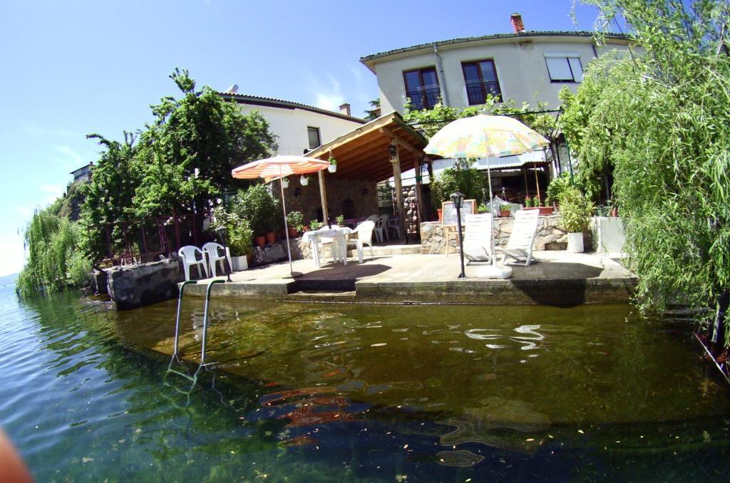 'By The Lake' Apartments Ochryda Zewnętrze zdjęcie